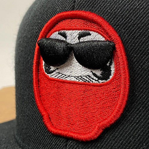 Daruma v2 Snapback in Black